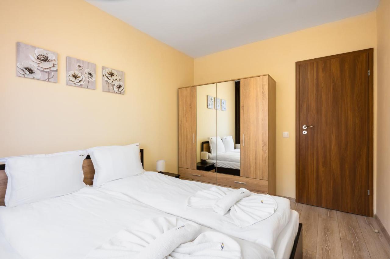 דירות סופיה Nomad Haven: 1Bd Flat With Balcony & Desk מראה חיצוני תמונה